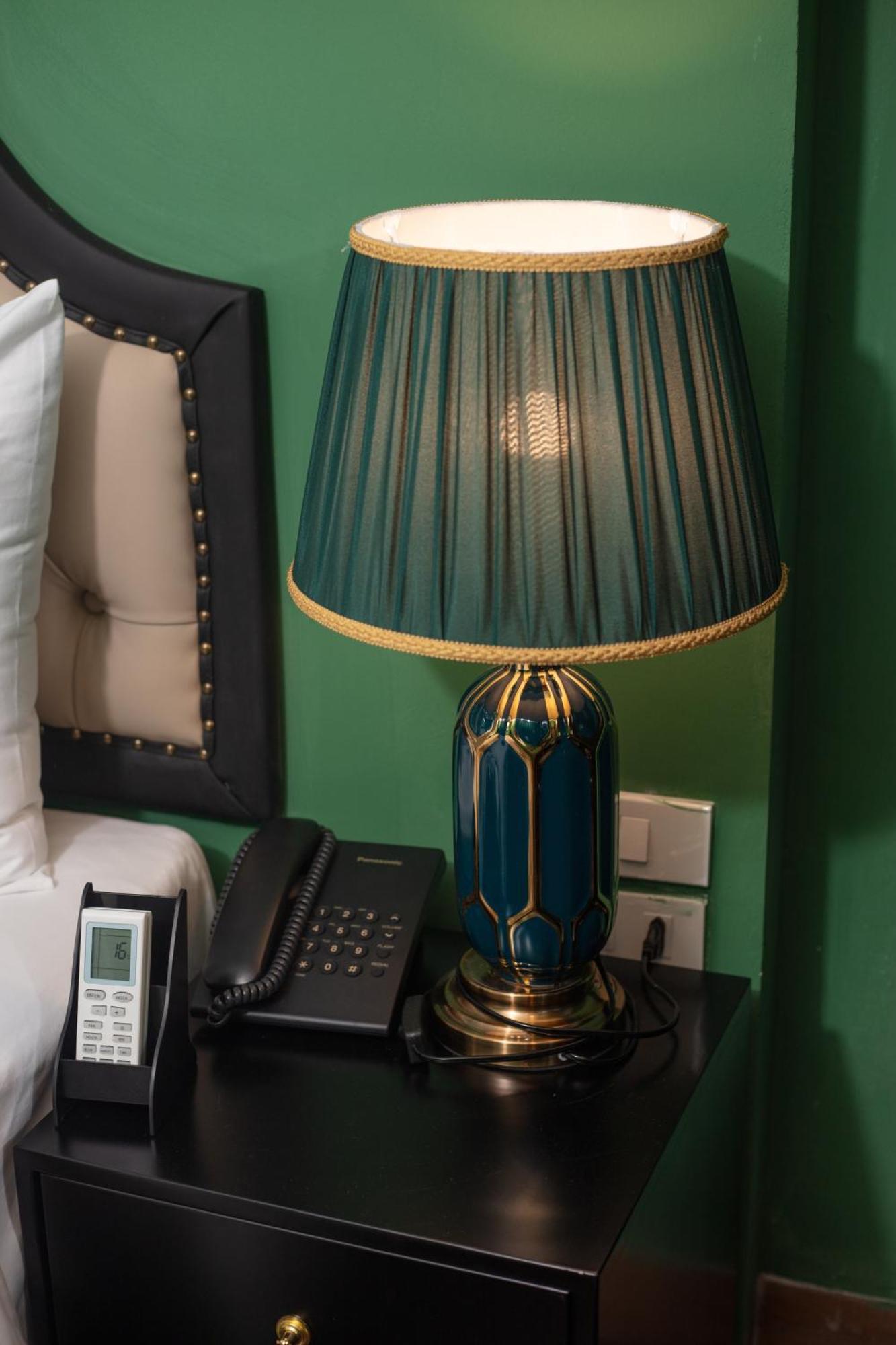 Madelise Adora Hotel & Travel Ханой Экстерьер фото